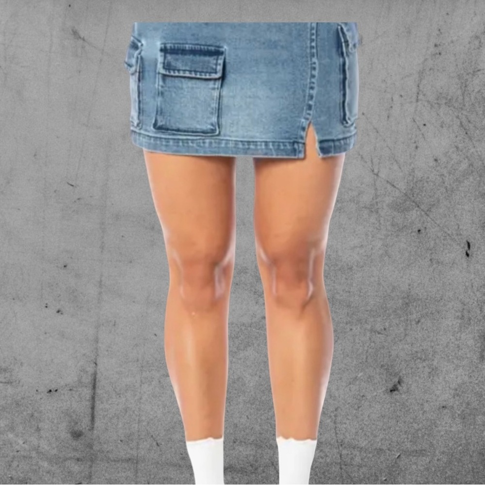 NWT Juicy Couture Cargo Jean Skirt Size